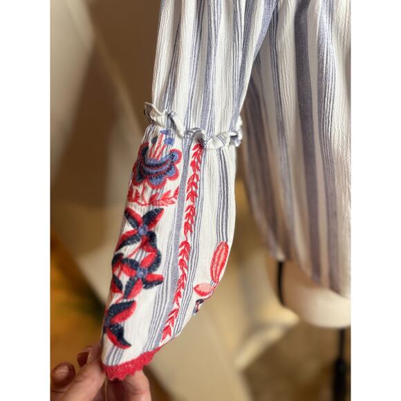 Altar'd State Embroidered Tassel Boho Off The Shoulder Peasant Top XS 0-2 - Picture 4 of 5